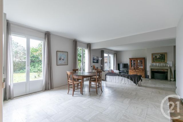 maison à vendre - 7 pièces - 185.0 m2 - ST MAUR DES FOSSES - 94 - ILE-DE-FRANCE - Century 21 Immo Bac