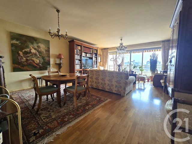 Appartement F5 à vendre - 5 pièces - 110.03 m2 - ST MAUR DES FOSSES - 94 - ILE-DE-FRANCE - Century 21 Immo Bac